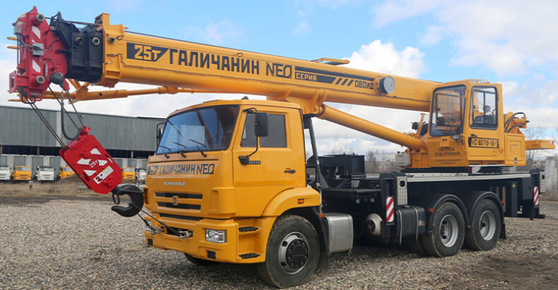 КС-55713-1В Автомобильный кран